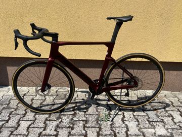 Used Merida REACTO 6000 Di2 2024 2024 Road & Gravel, Red — image 5 of 6