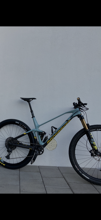 Tweedehands Mondraker F-Podium Carbon DC R 2021 2021 MTB