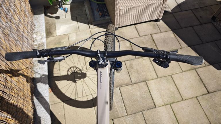 Used Rose GROUND CONTROL 4 2022 2022 Mountainbike, Light Gray — image 4 of 9