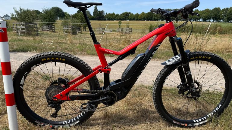 Canyon Spectral:ON 7.0 2019 2019 Mountainbike usato, Rosso — immagine 2 di 13