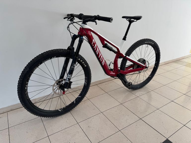 Canyon Neuron WMN CF 9.0 2019 2019 Mountainbike usato, Bianco — immagine 2 di 6