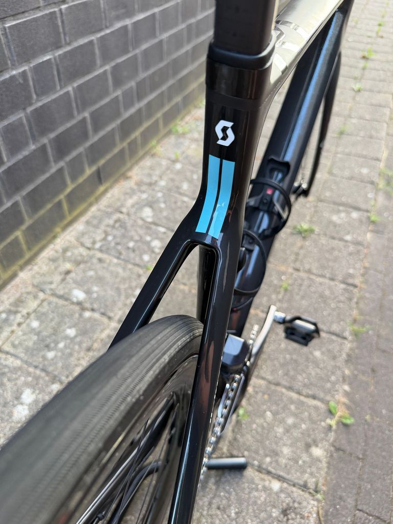 Gebrauchtes Scott Addict RC Pro 2022 2022 Road & Gravel, Blau — Bild 8 von 18