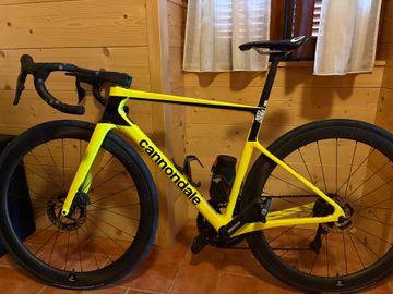 Cannondale SuperSix EVO Neo 1 2022 2022 Road & Gravel d'occasion