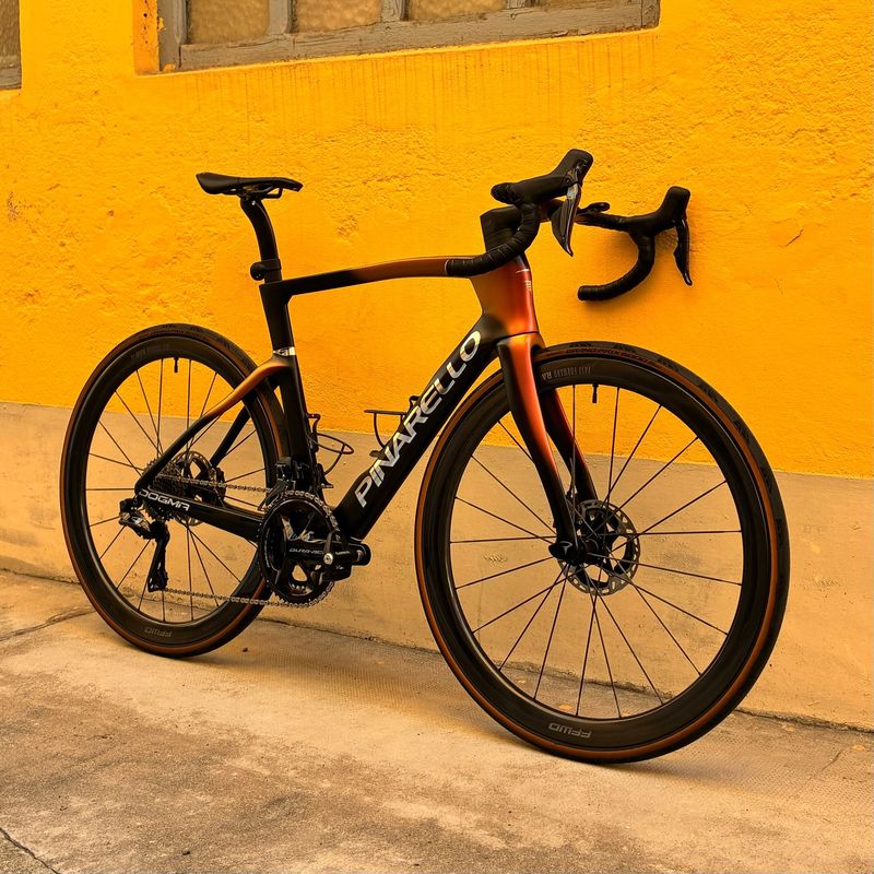 Used Pinarello DOGMA F DURA ACE Di2 2025 2025 Road & Gravel