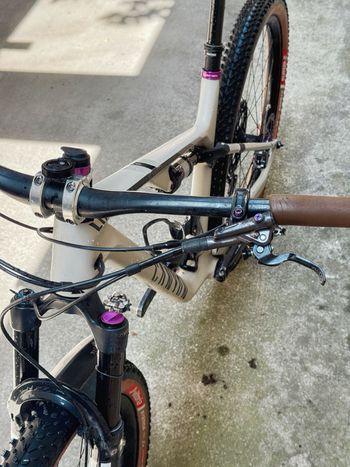 Used Canyon LUX Shimano Deore XT 2021 Mountainbike, Light Gray — image 8 of 8