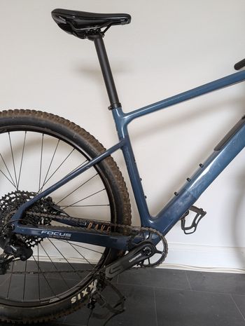 Focus RAVEN 8.7 2023 2023 Mountainbike usato, Blu — immagine 4 di 21