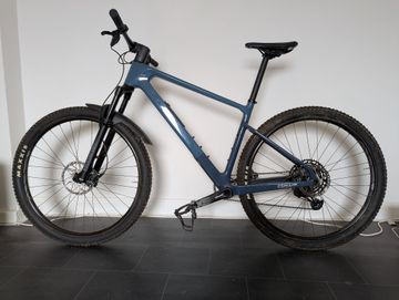 Käytetty Focus RAVEN 8.7 2023 2023 Mountainbike — kuva 2 / 21