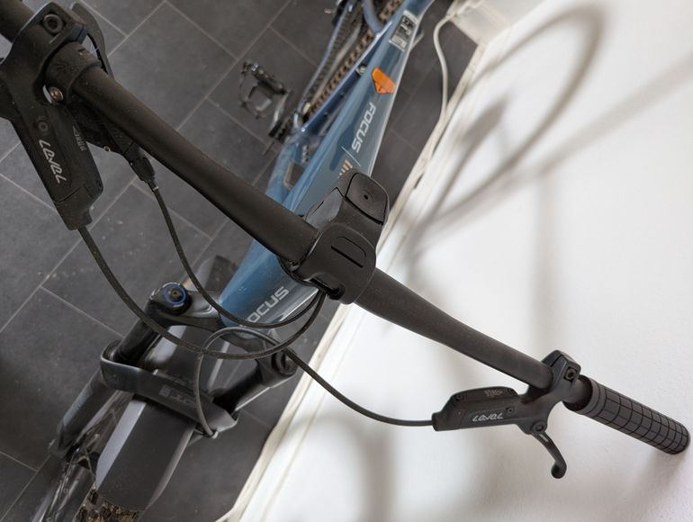 Focus RAVEN 8.7 2023 2023 Mountainbike usato, Blu — immagine 12 di 21