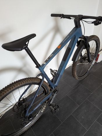 Focus RAVEN 8.7 2023 2023 Mountainbike usato, Blu — immagine 9 di 21