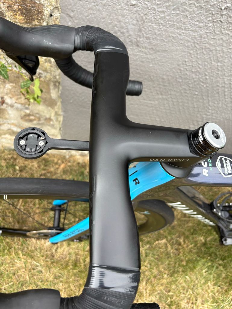 Used Van rysel Custom Shimano Dura Ace Di2 2026 Road & Gravel, Blue — image 3 of 16