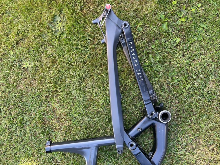 YT Industries CAPRA Base 2020 Frameset 2020 Mountainbike d'occasion — image 3 sur 24