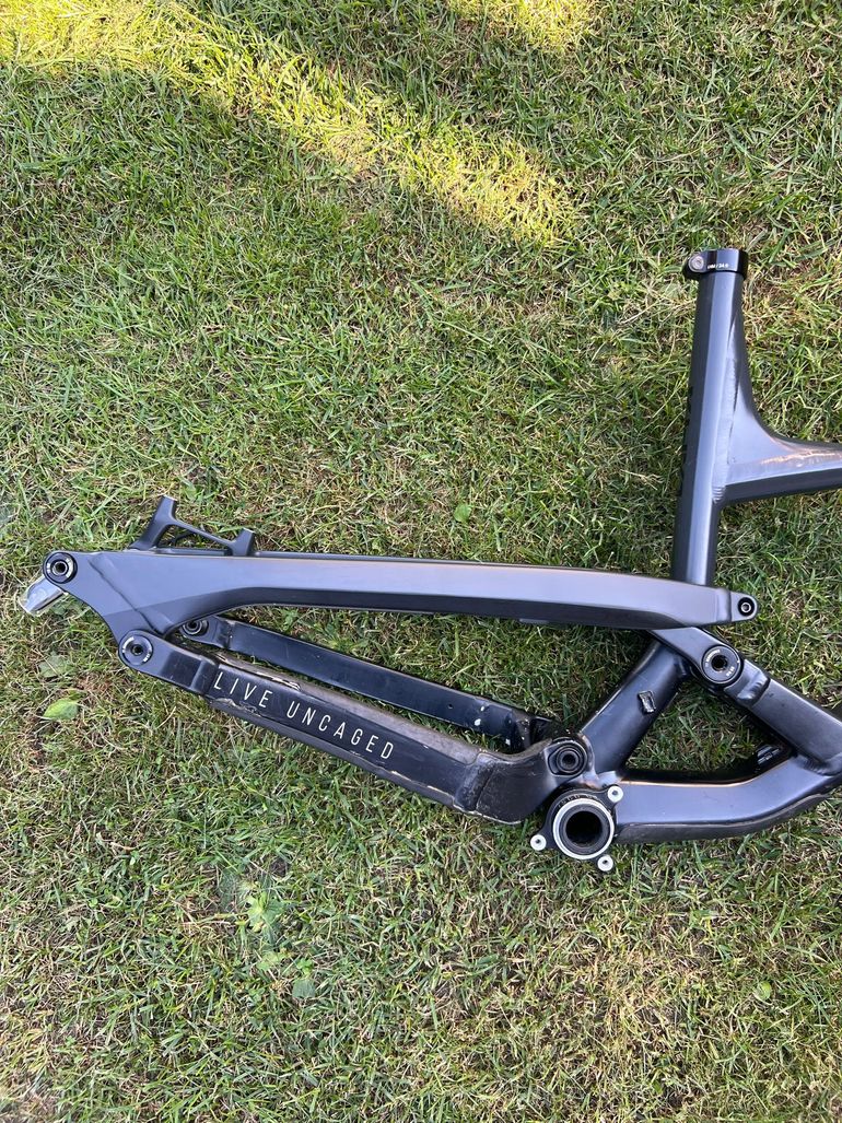 YT Industries CAPRA Base 2020 Frameset 2020 Mountainbike d'occasion — image 14 sur 24