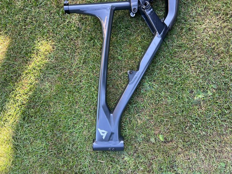 YT Industries CAPRA Base 2020 Frameset 2020 Mountainbike d'occasion — image 4 sur 24