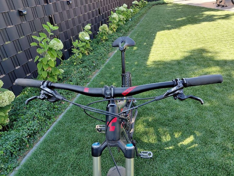 CUBE Stereo Shimano Deore XT 2017 Mountainbike d'occasion — image 4 sur 5