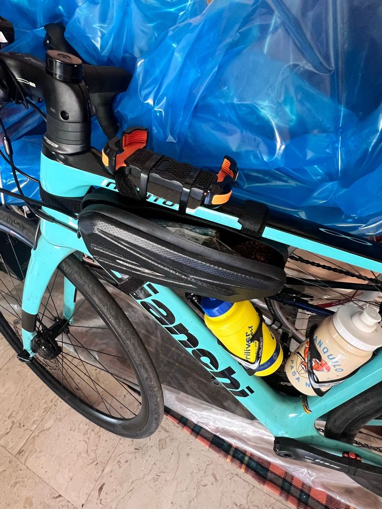 Used Bianchi Infinito Shimano 105 2022 Road & Gravel, Blue — image 5 of 15