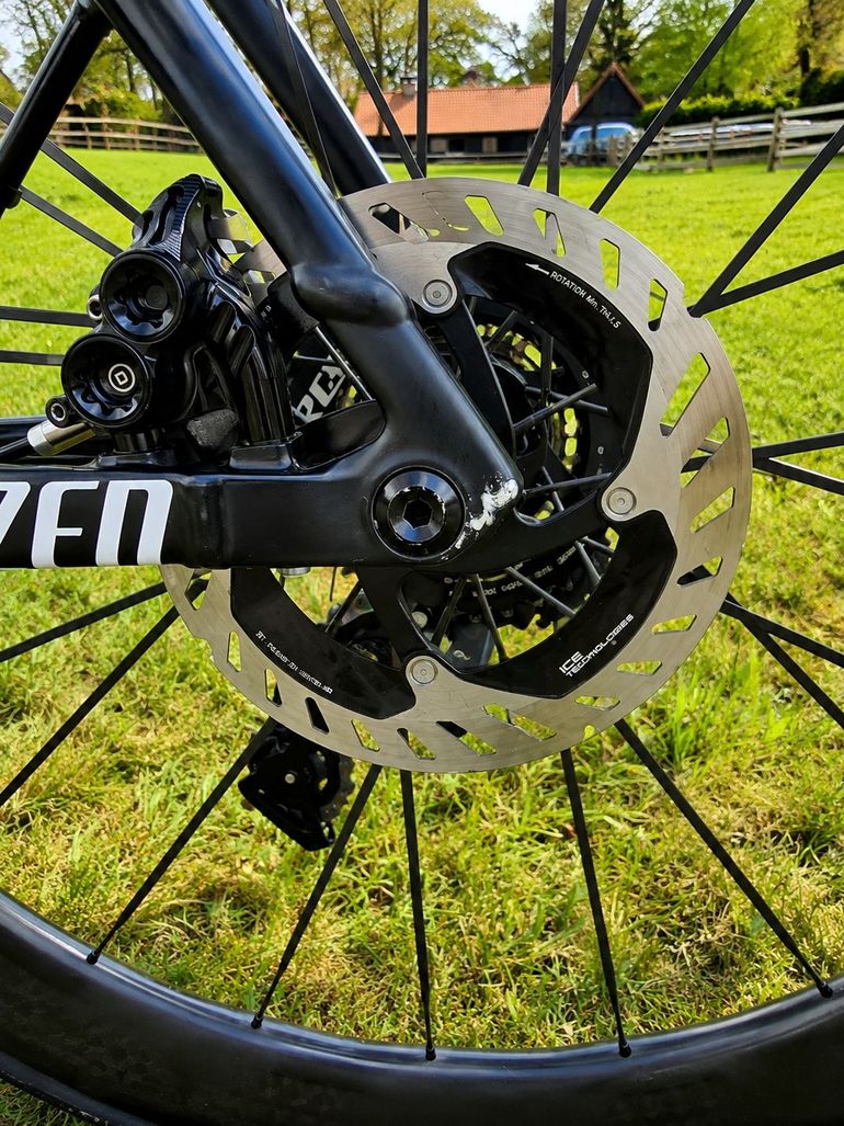 Używany Specialized Allez SRAM Force 2024 Road & Gravel — zdjęcie 10 z 11