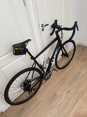 Tweedehands CUBE ATTAIN RACE 2022 2022 Road & Gravel — afbeelding 5 van 5