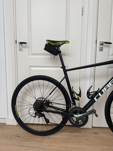 Used CUBE ATTAIN RACE 2022 2022 Road & Gravel, Black — image 3 of 5