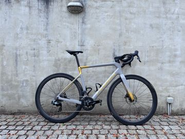 Orbea ORCA M31eLTD 2023 2023 Road & Gravel de segunda mano, Gris claro — imagen 2 de 6