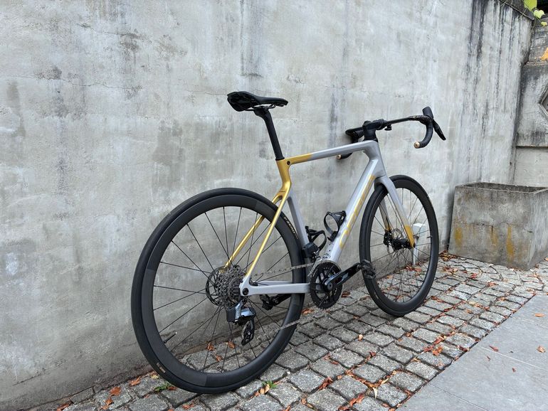 Używany Orbea ORCA M31eLTD 2023 2023 Road & Gravel — zdjęcie 5 z 6