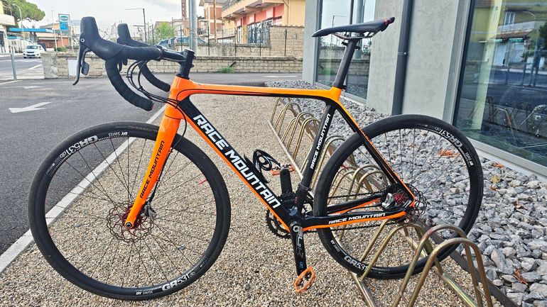 Used RACE MOUNTAIN Custom SRAM Red 2020 Road & Gravel, Orange — image 2 of 8
