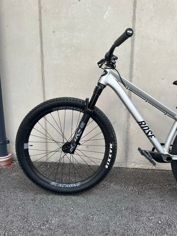 Used Rose THE BRUCE 2 2023 2023 Mountainbike, Light Gray — image 6 of 9