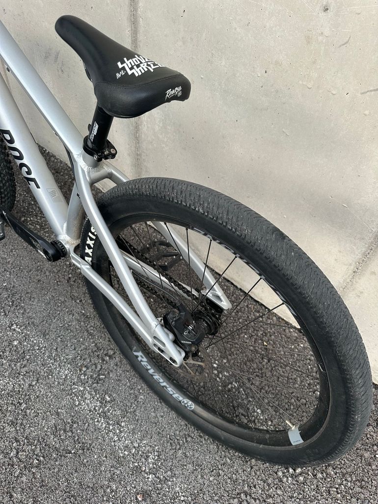 Used Rose THE BRUCE 2 2023 2023 Mountainbike, Light Gray — image 8 of 9