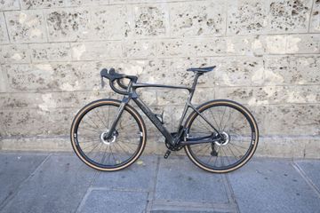 Used Cannondale SuperX Di2 | SystemBar R-One 2025 Road & Gravel, Light Gray — image 3 of 9