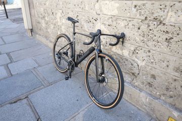 Used Cannondale SuperX Di2 | SystemBar R-One 2025 Road & Gravel, Light Gray — image 5 of 9