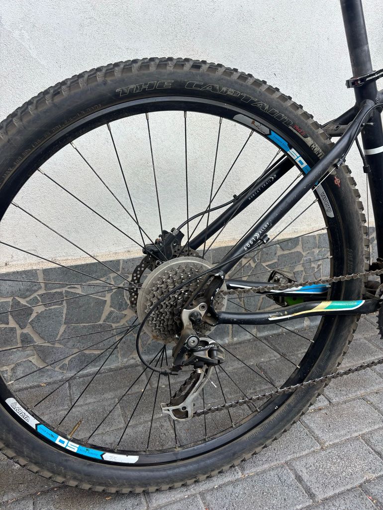 Used Marin Four Other Shimano 2016 Mountainbike, Black — image 3 of 3