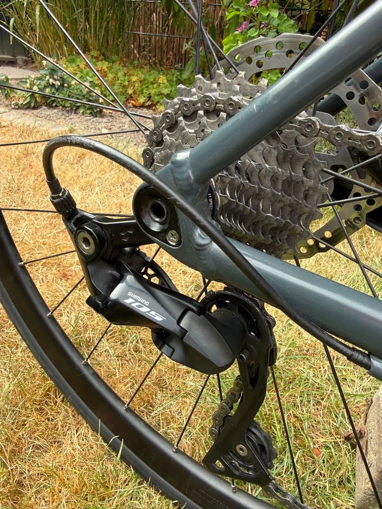 Gebrauchtes CUBE ATTAIN SL 2022 2022 Road & Gravel, Hellgrau — Bild 2 von 6