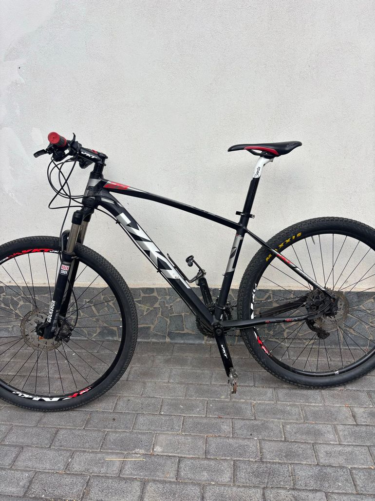 Used Vektor Custom Shimano Deore XT 2016 Mountainbike, Black — image 2 of 4