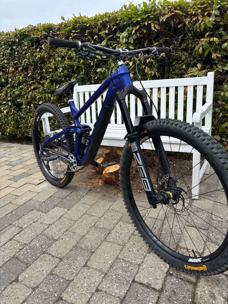 Brugt Trek Slash 8 Gen 5 2023 2023 Mountainbike — billede 8 af 9