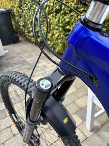 Brugt Trek Slash 8 Gen 5 2023 2023 Mountainbike — billede 4 af 9