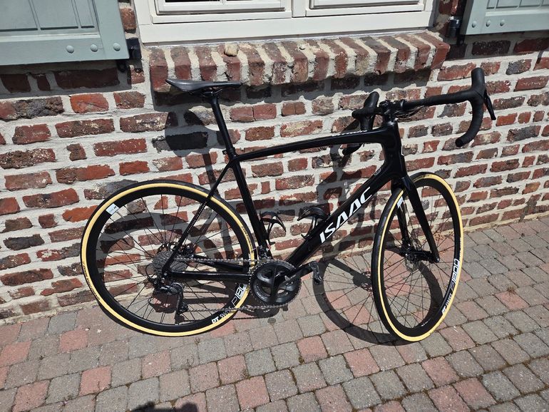 Used Isaac Vitron Shimano 105 2023 Road & Gravel, Black — image 2 of 7