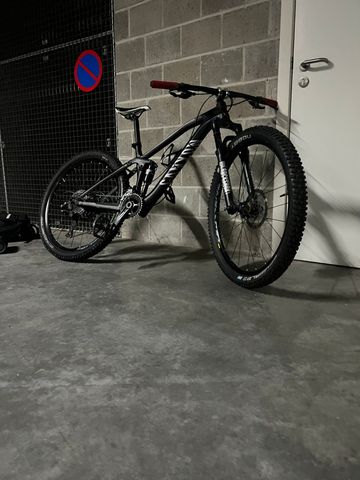 Canyon Neuron AL 7.0 SL 2020 2020 Mountainbike usato, Nero — immagine 1 di 10