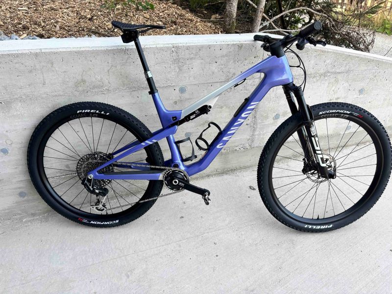 Used Canyon Lux Trail CFR LTD 2025 2025 MTB