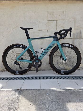 Canyon Aeroad CF SLX 8 Di2 2023 2023 Road & Gravel d'occasion