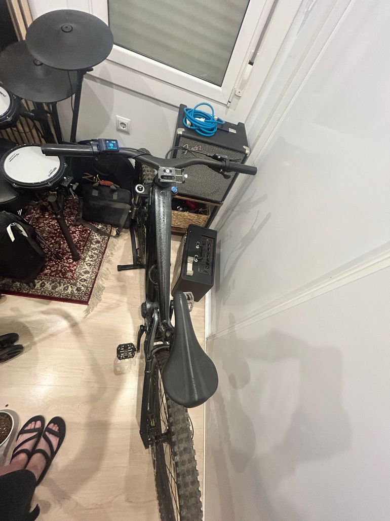 Giant Stance E+ 1 2023 2023 Mountainbike d'occasion — image 4 sur 9