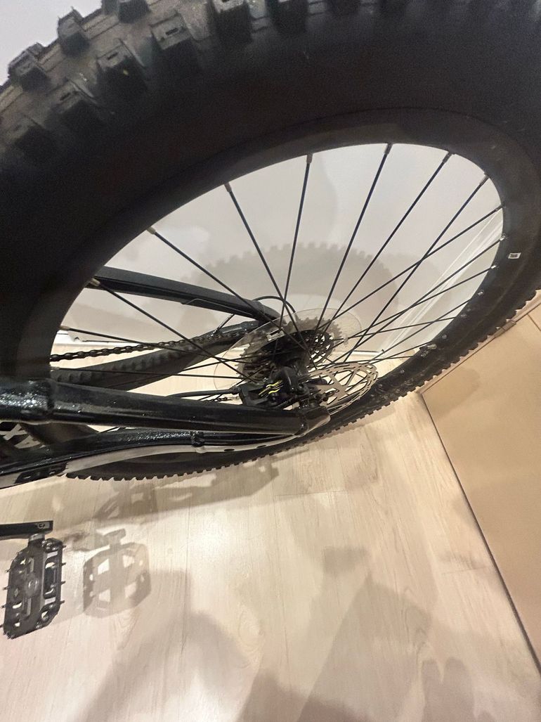 Giant Stance E+ 2 2023 2023 Mountainbike d'occasion — image 8 sur 9
