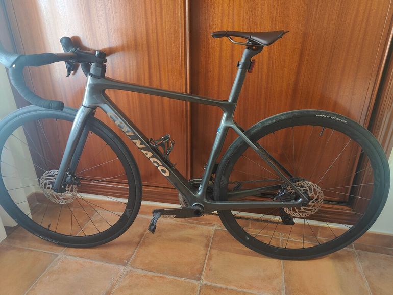 Brugt Colnago V4 Sram Rival AXS 2025 2025 Road & Gravel — billede 2 af 4