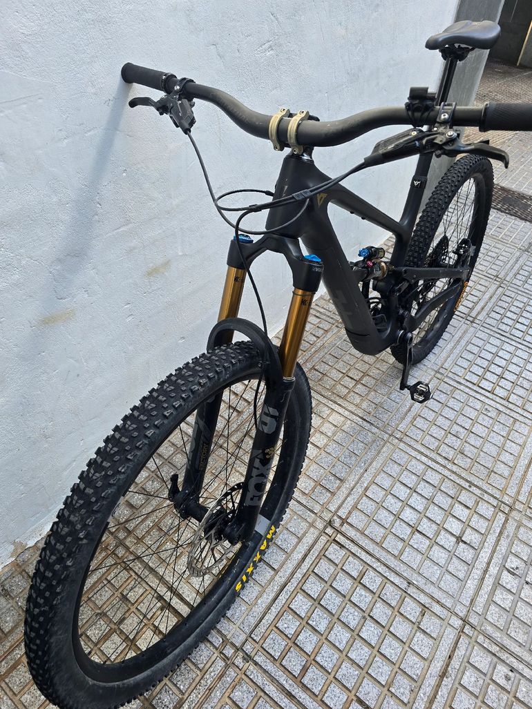 YT Industries Jeffsy CORE 5 29 2024 2024 Mountainbike usato, Nero — immagine 10 di 12