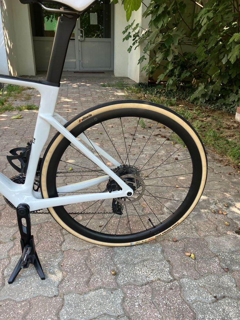Used Van rysel Rcr SRAM Rival 2025 Road & Gravel, White — image 9 of 13