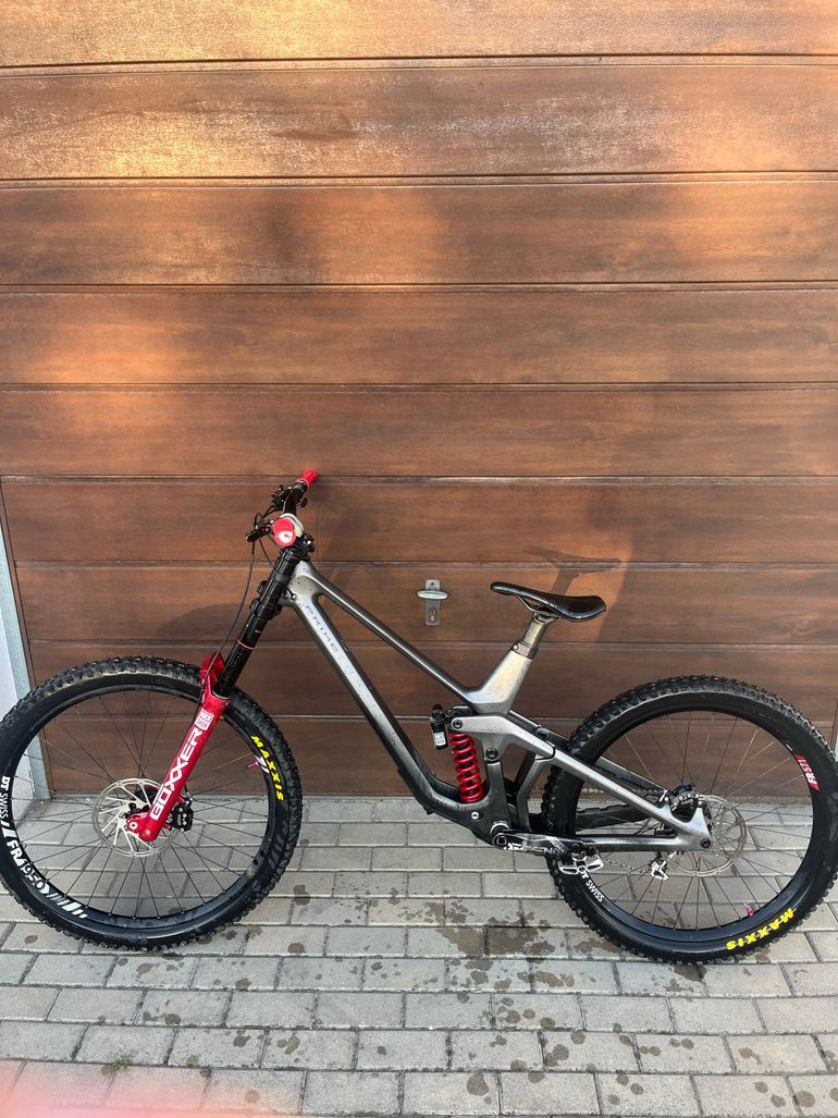Prime Rocket GX 2025 2025 Mountainbike usato, Grigio chiaro — immagine 2 di 4