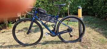 Použité Giant Revolt Advanced 2 2024 2024 Road & Gravel — obrázek 2 z 6