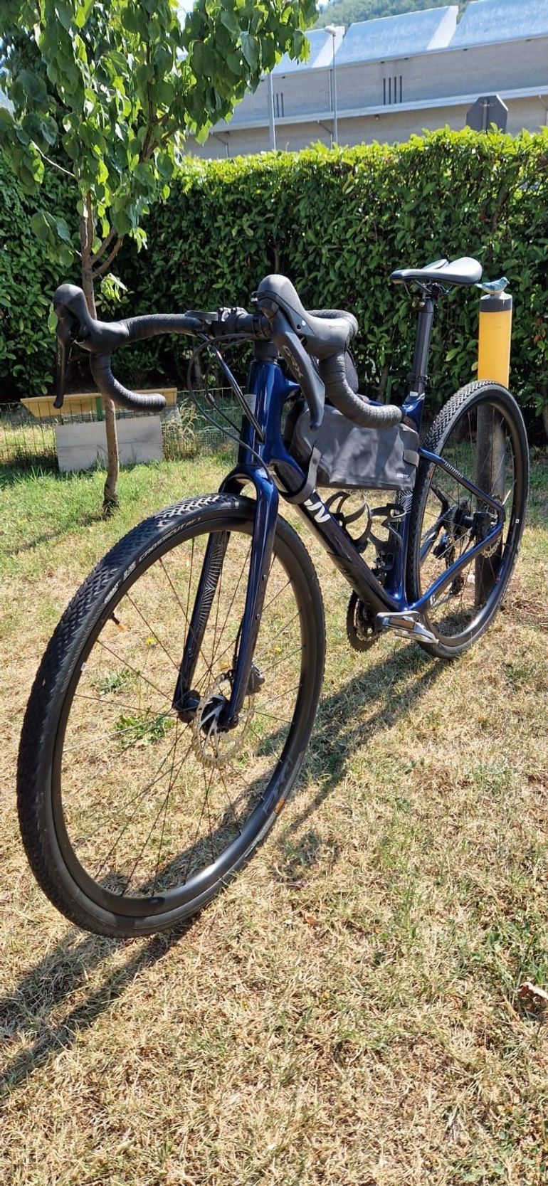 Použité Giant Revolt Advanced 2 2024 2024 Road & Gravel — obrázek 3 z 6