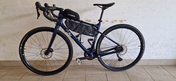 Použité Giant Revolt Advanced 2 2024 2024 Road & Gravel