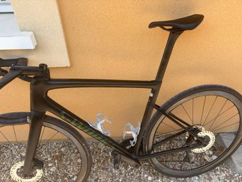 Použité Sworks sl8 Custom Shimano 105 Di2 2025 Road & Gravel — obrázek 2 z 3