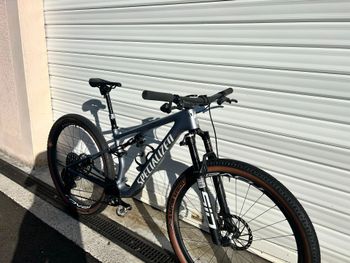 Used Epic 8 Custom SRAM X0 2026 Mountainbike, Light Gray — image 3 of 3