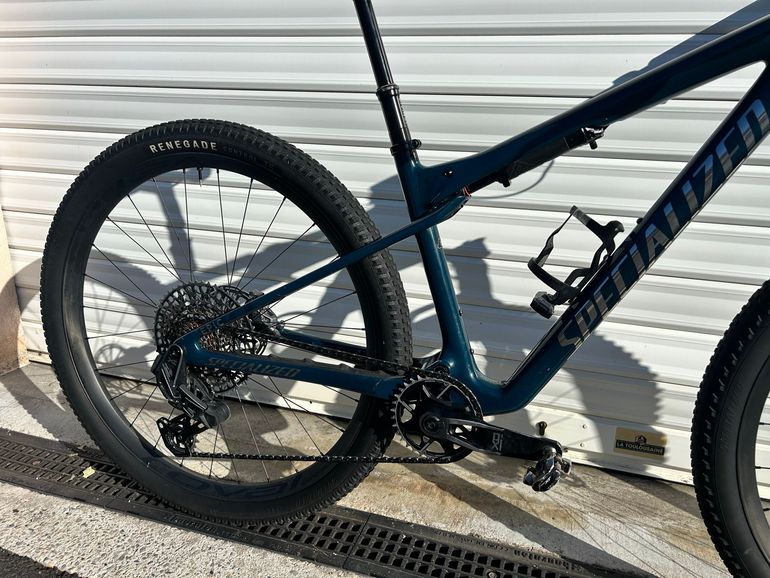 Tweedehands Epic world cup Custom SRAM X01 Eagle AXS 2025 Mountainbike — afbeelding 2 van 3